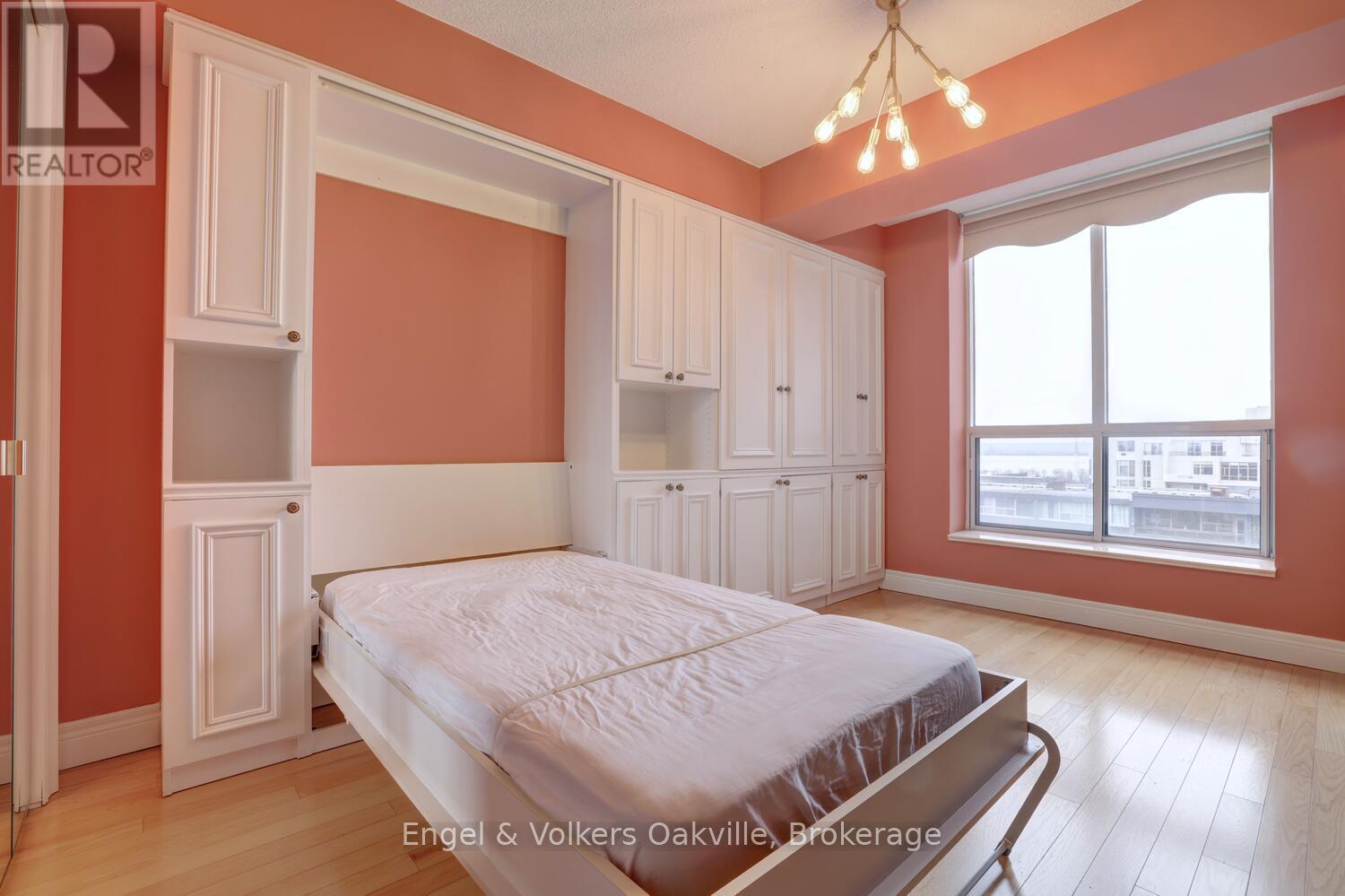 1402 - 442 Maple Avenue, Burlington, Ontario  L7S 2L7 - Photo 37 - W12936268