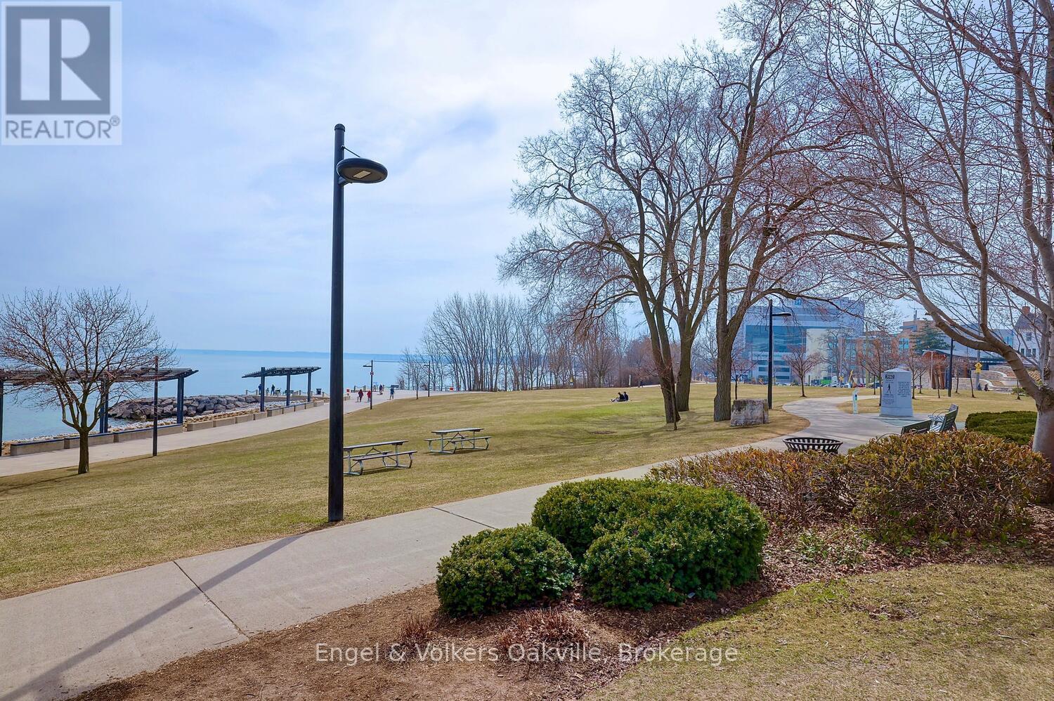 1402 - 442 Maple Avenue, Burlington, Ontario  L7S 2L7 - Photo 48 - W12936268