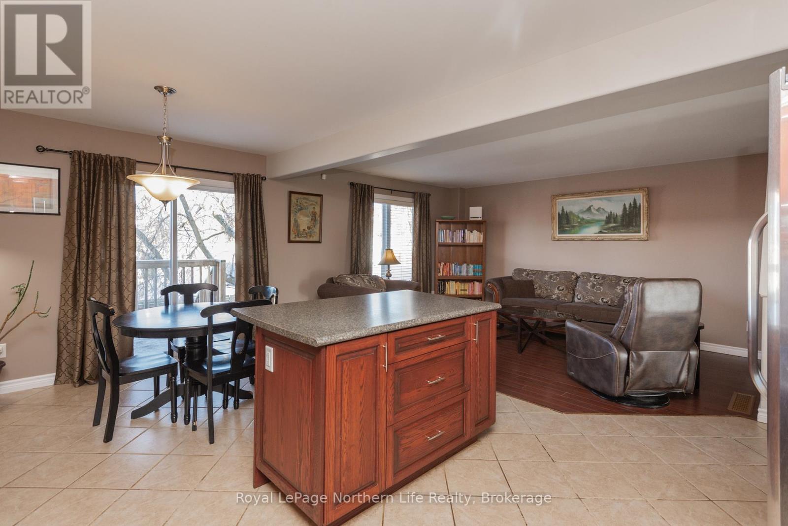 419 King Street W, North Bay, Ontario  P1B 6A1 - Photo 12 - X12936292