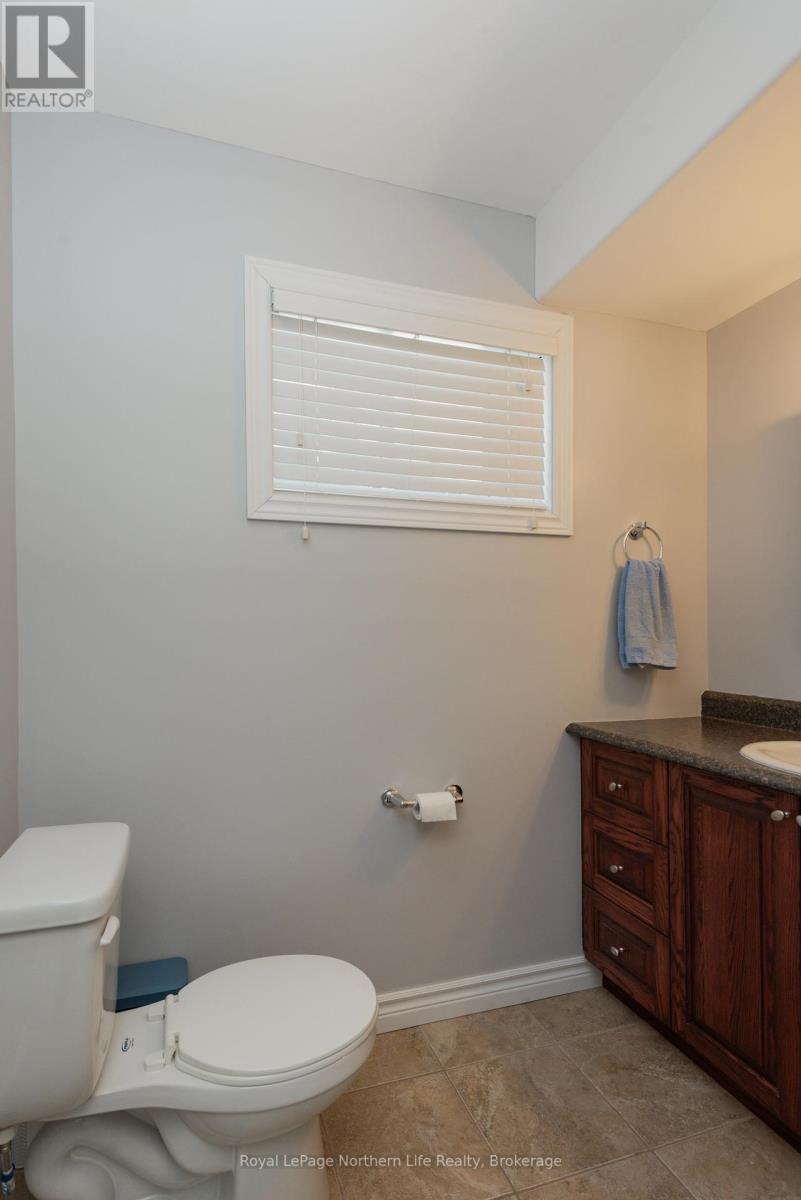 419 King Street W, North Bay, Ontario  P1B 6A1 - Photo 31 - X12936292