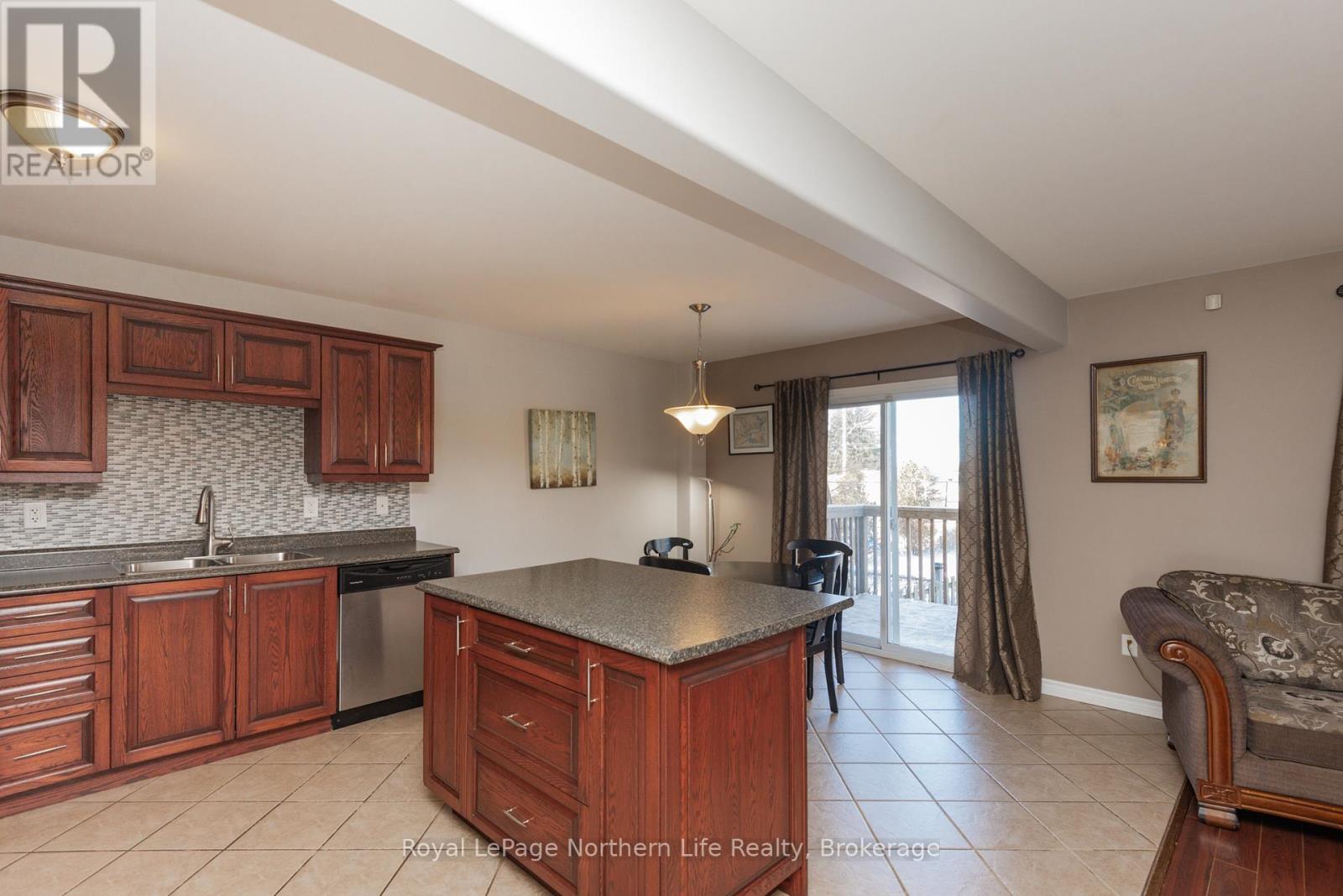 419 King Street W, North Bay, Ontario  P1B 6A1 - Photo 8 - X12936292