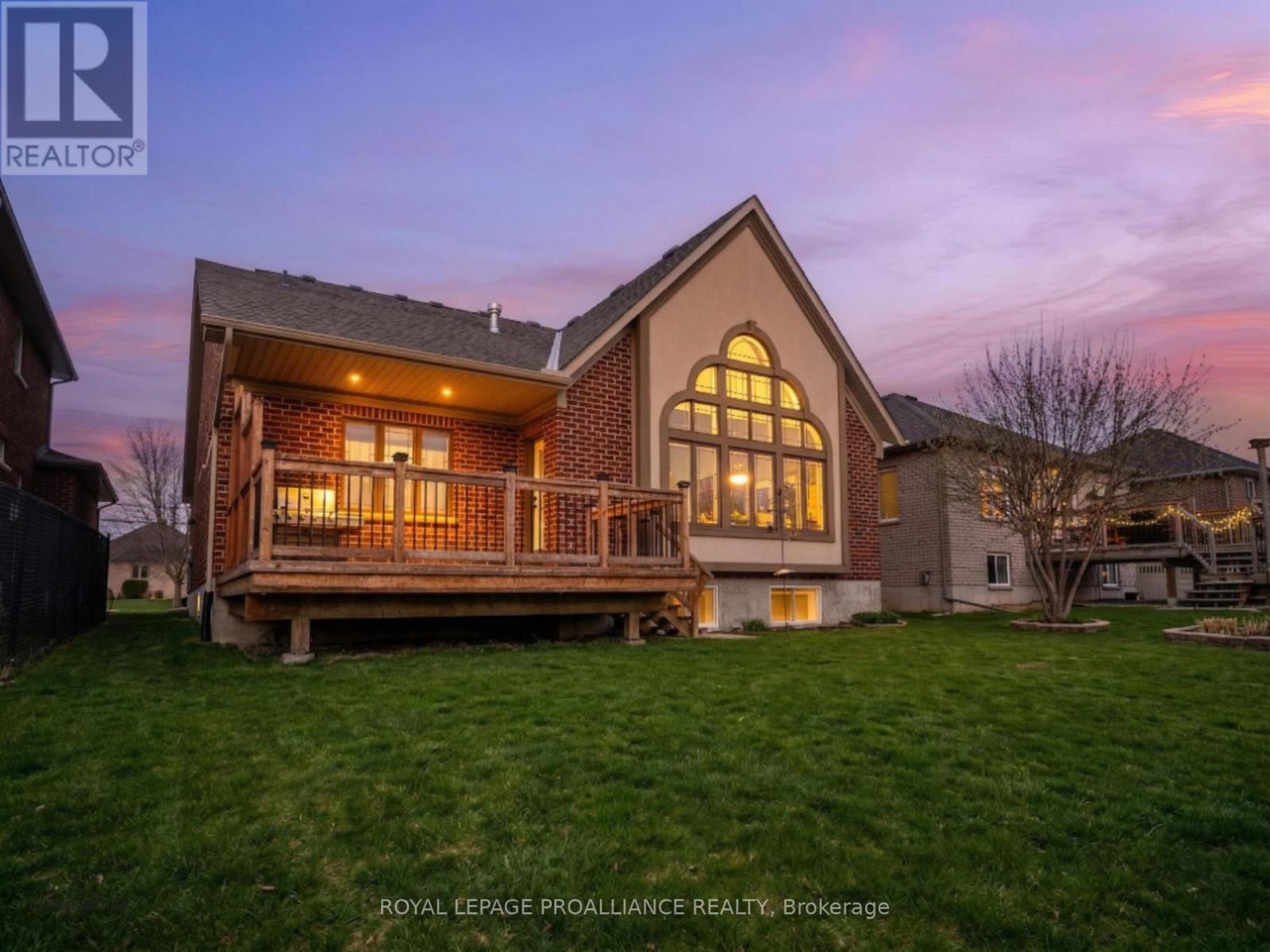 240 Avondale Road, Belleville, Ontario  K8P 0B6 - Photo 4 - X12822484