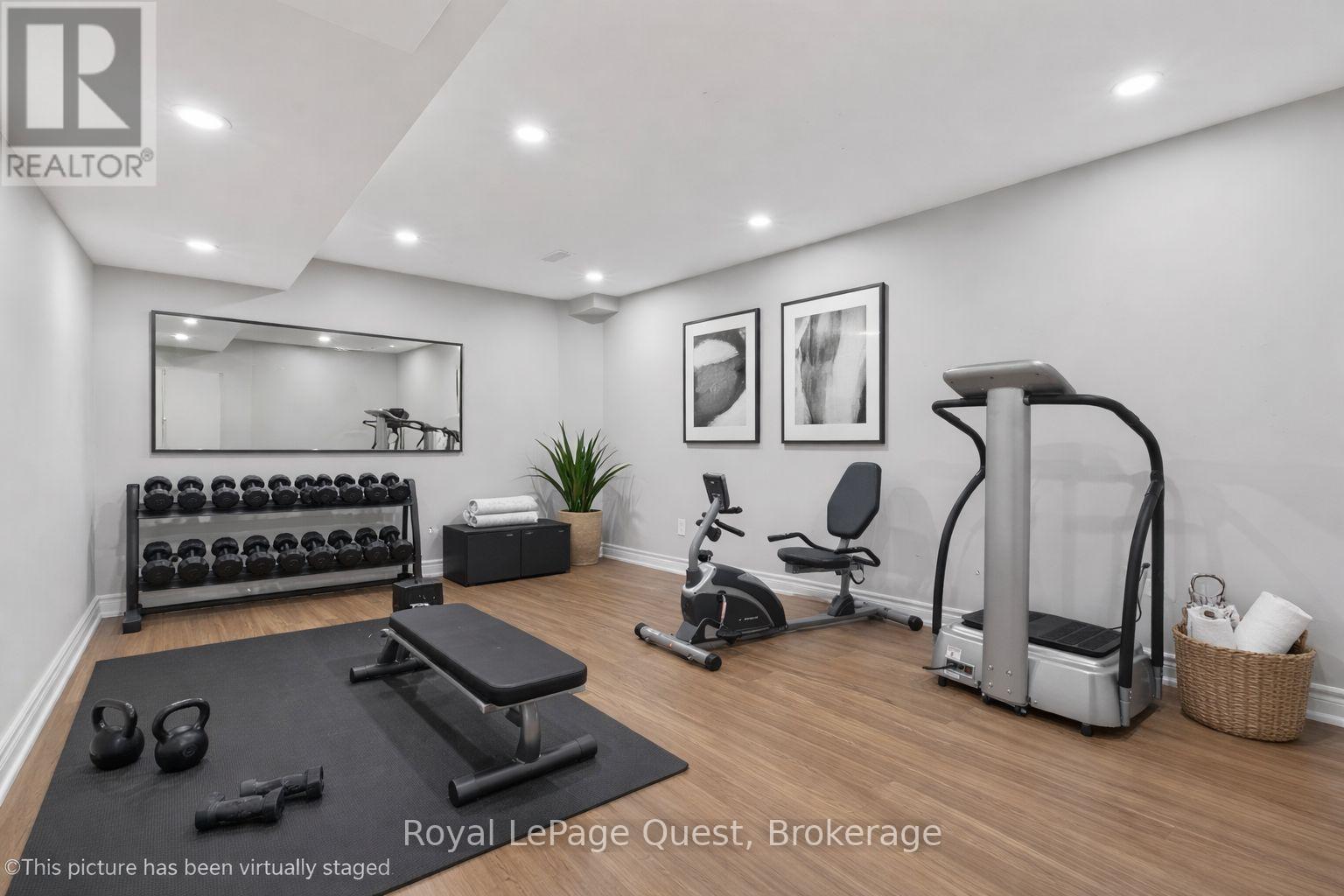 153 Woodbury Crescent, Newmarket (Summerhill Estates), Ontario  L3X 2S5 - Photo 24 - N12936320