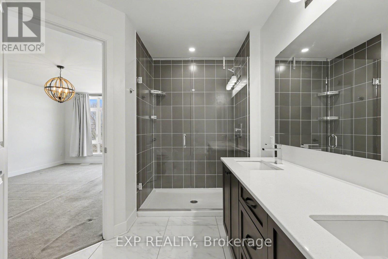 40 Baldcypress Way, Ottawa, Ontario  K2V 0L6 - Photo 31 - X12933672