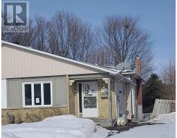 21 Laprairie CRES, Elliot Lake, Ontario