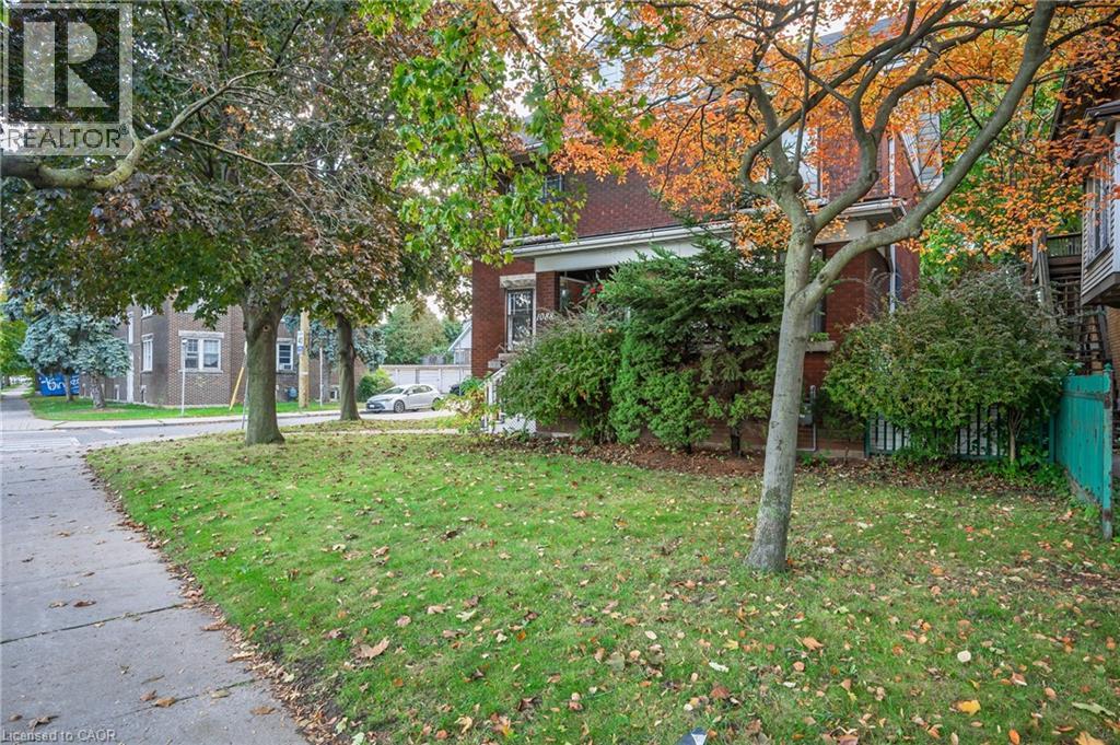 1088 King Street E, Hamilton, Ontario  L8M 1E3 - Photo 2 - 40799864