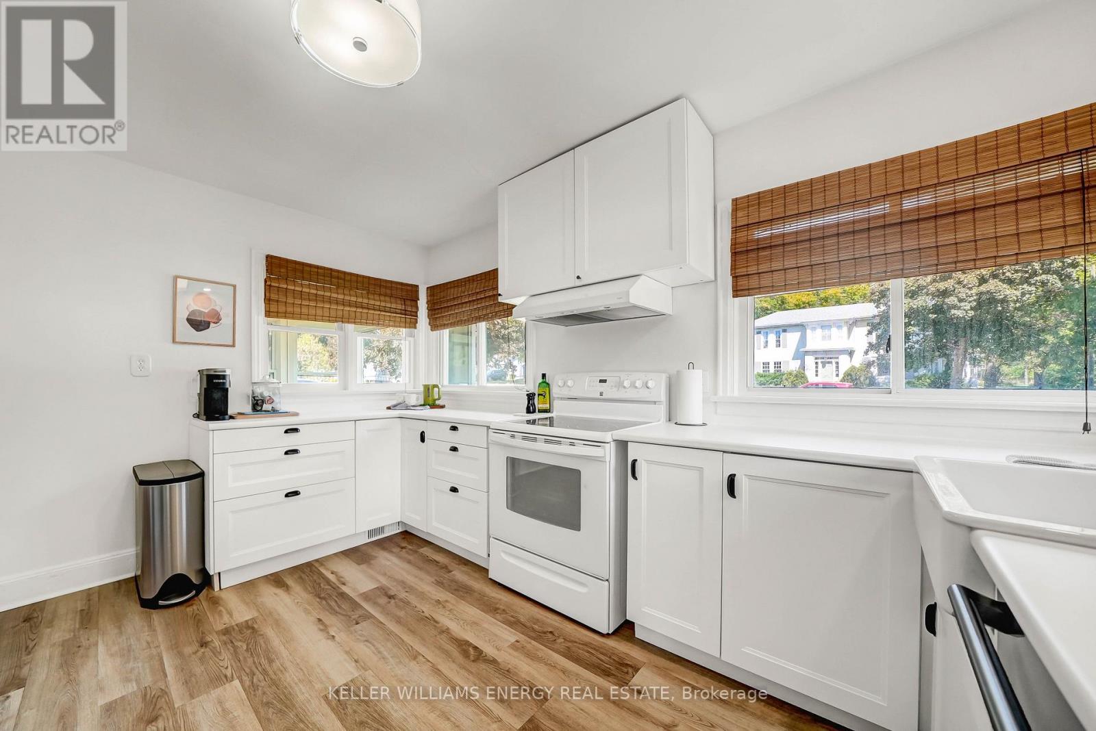 421 Bloomfield Main Street, Prince Edward County, Ontario  K0K 1G0 - Photo 13 - X12936132