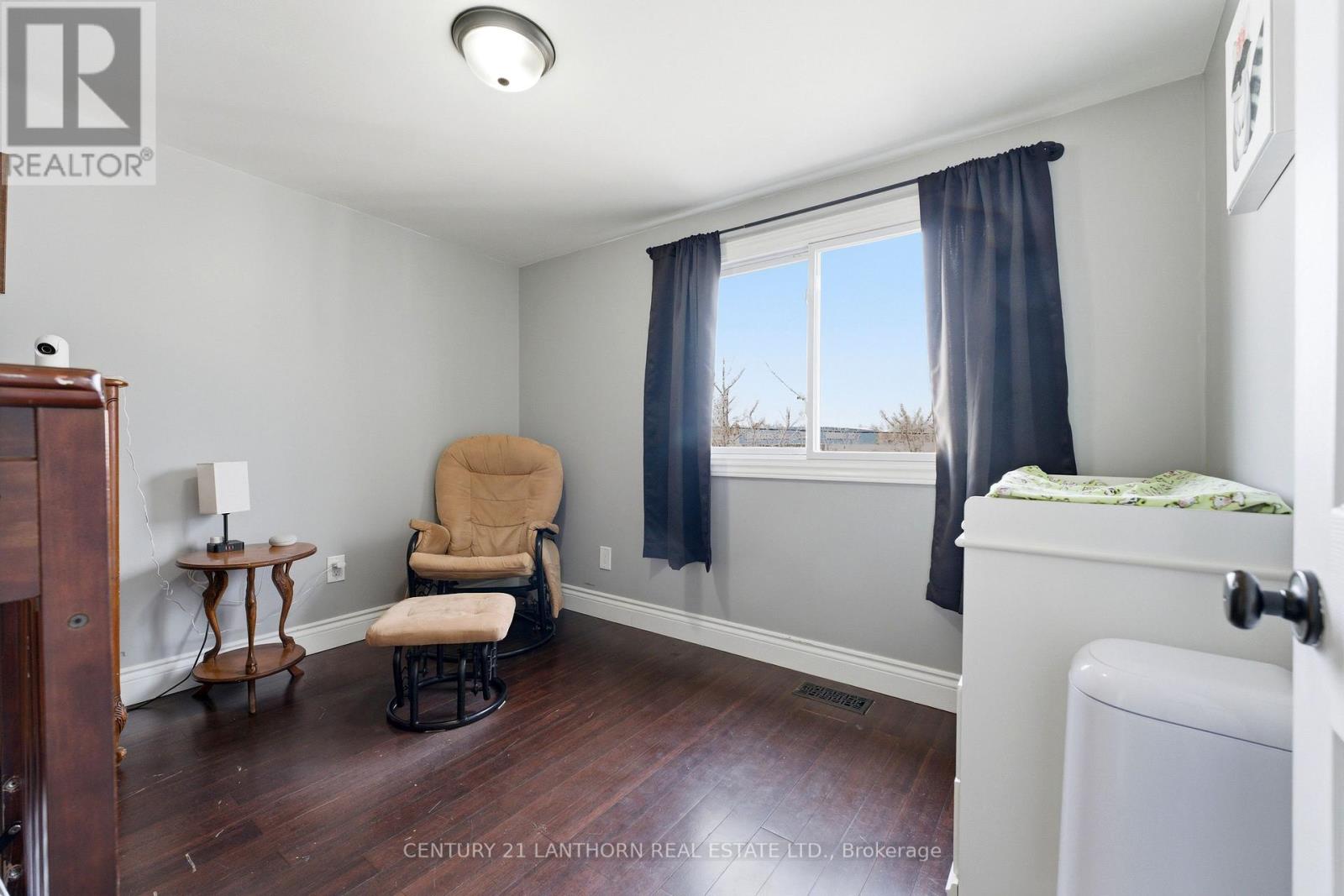 29 Valleyview Crescent, Belleville, Ontario  K8P 3E9 - Photo 17 - X12936212