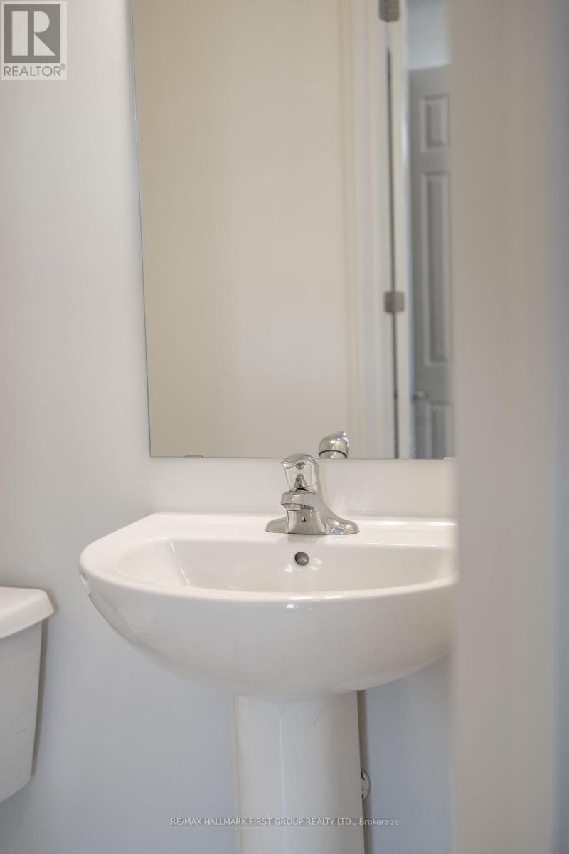 525 Worden Street, Cobourg, Ontario  K9A 4J6 - Photo 7 - X12936300