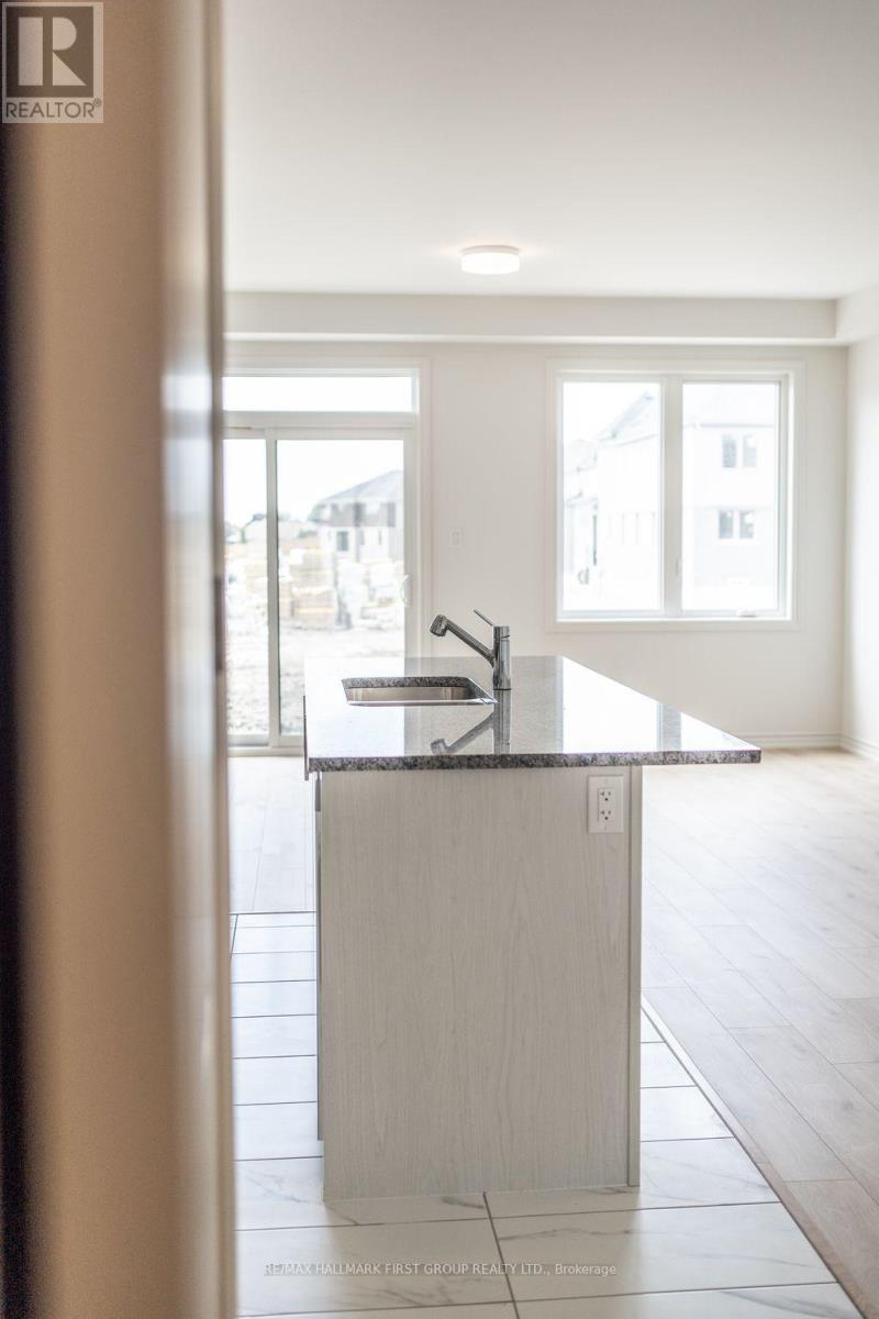 525 Worden Street, Cobourg, Ontario  K9A 4J6 - Photo 9 - X12936300