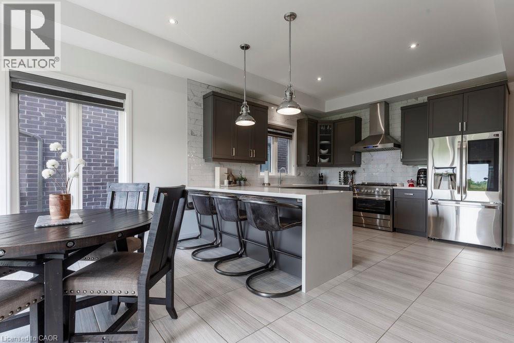 102 Greenwich Avenue, Stoney Creek, Ontario  L8J 0L6 - Photo 11 - 40816015