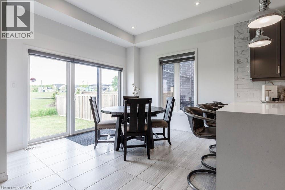 102 Greenwich Avenue, Stoney Creek, Ontario  L8J 0L6 - Photo 10 - 40816015