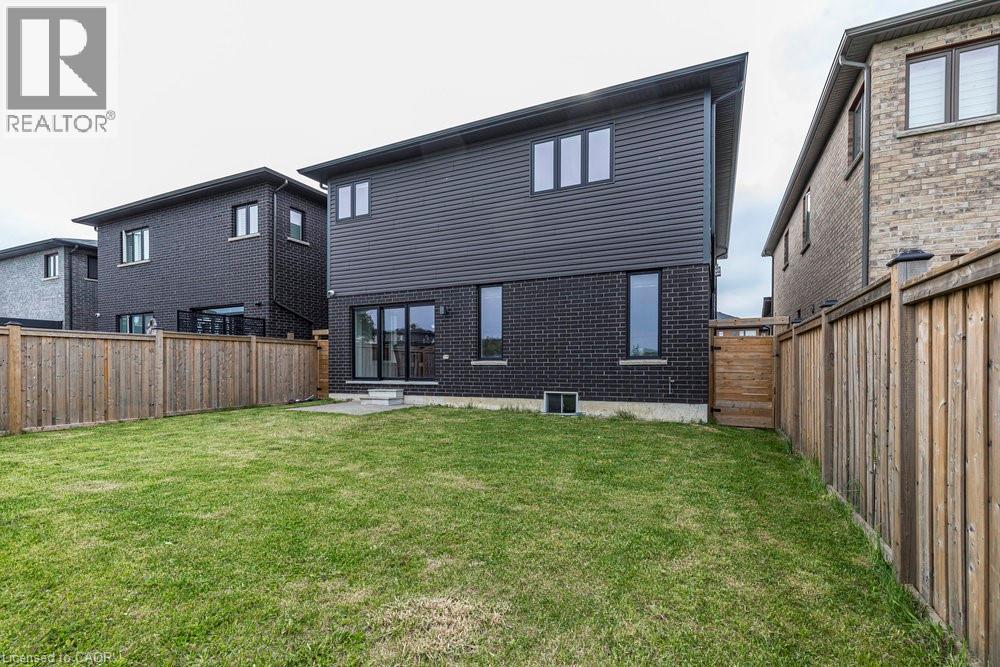 102 Greenwich Avenue, Stoney Creek, Ontario  L8J 0L6 - Photo 37 - 40816015