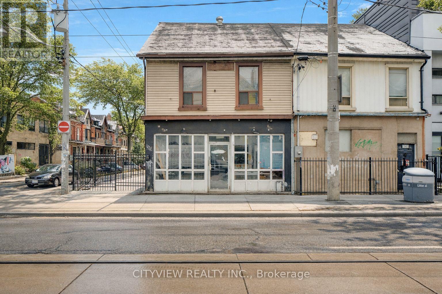 Main - 345 Dundas Street E, Toronto, Ontario  M5A 2A2 - Photo 2 - C12936104