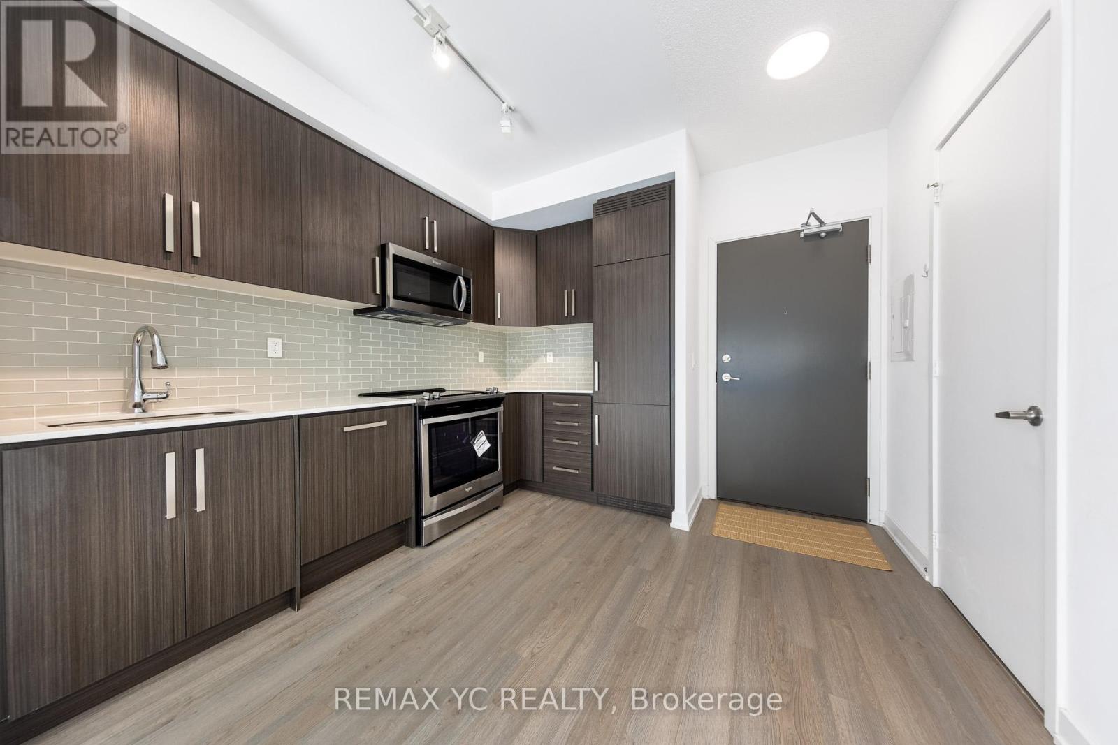 3208 - 5180 Yonge Street, Toronto, Ontario  M2N 5P6 - Photo 2 - C12936110