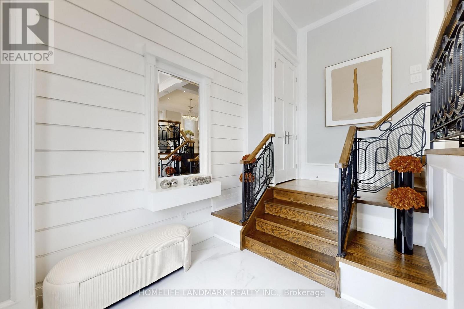 122 Parkview Avenue, Toronto, Ontario  M2N 3Y5 - Photo 3 - C12936146