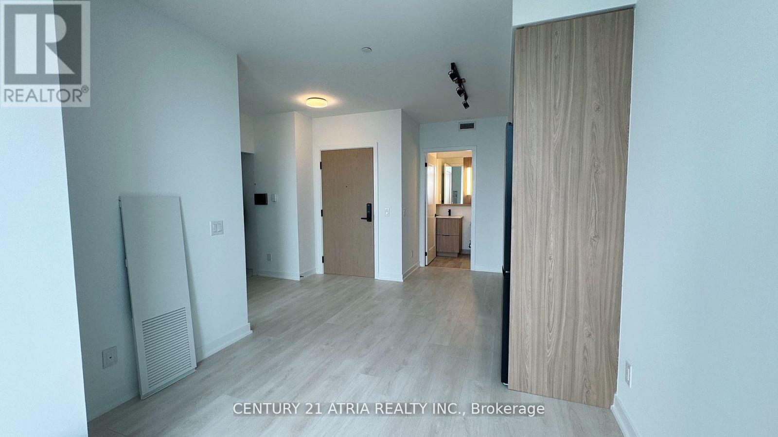 Lph01 - 5 Defries Street, Toronto, Ontario  M5A 0W7 - Photo 2 - C12936148