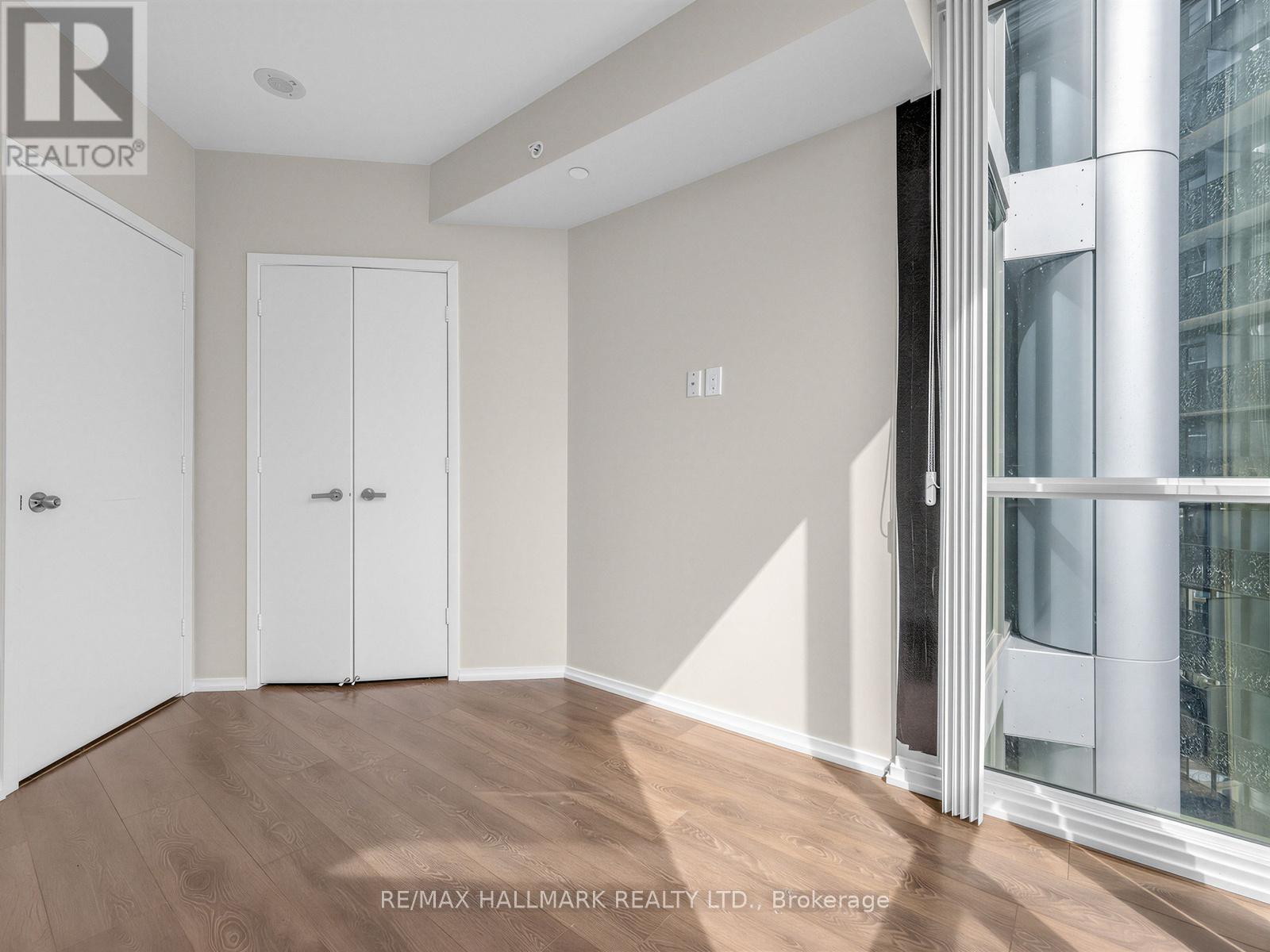 2012 - 45 Charles Street E, Toronto, Ontario  M4Y 0B8 - Photo 21 - C12936306