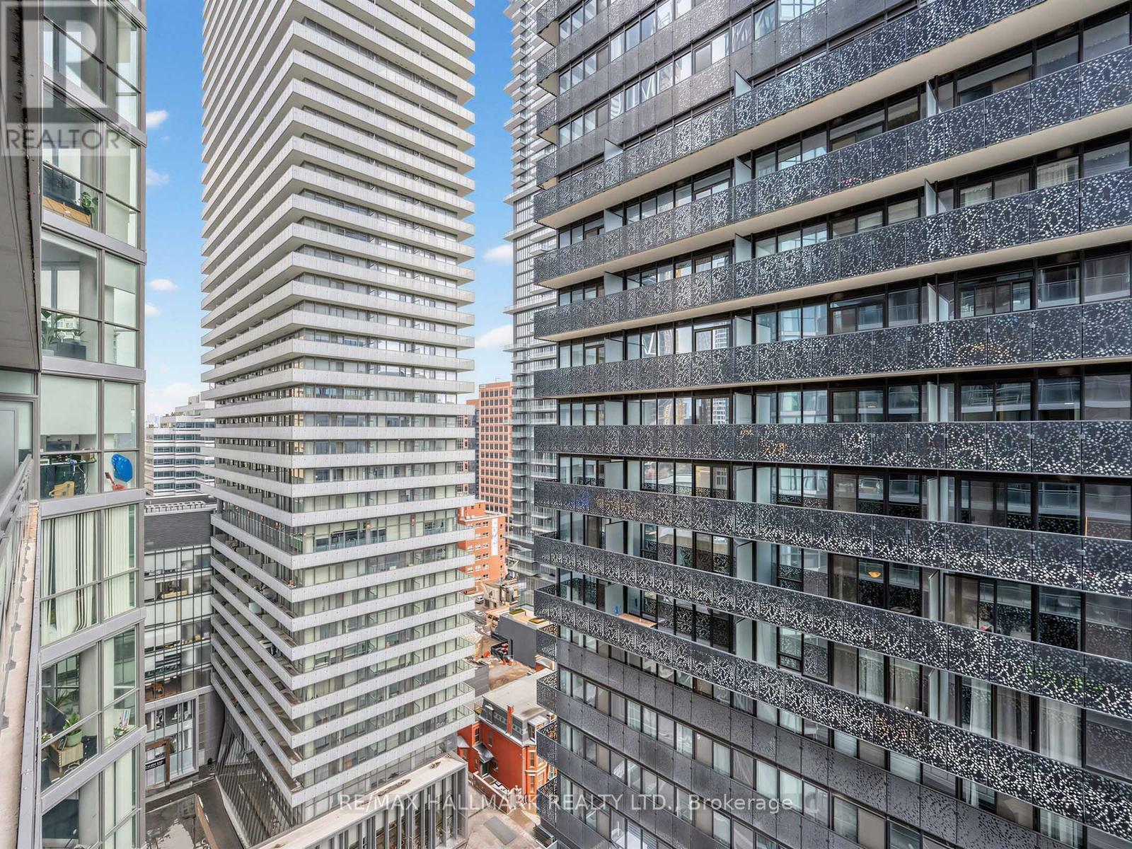 2012 - 45 Charles Street E, Toronto, Ontario  M4Y 0B8 - Photo 25 - C12936306