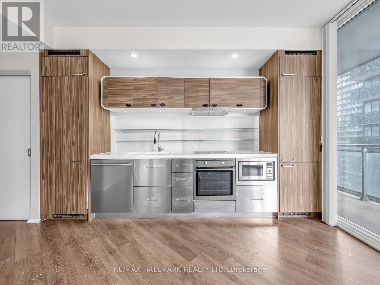 2012 - 45 Charles Street E, Toronto, Ontario  M4Y 0B8 - Photo 8 - C12936306