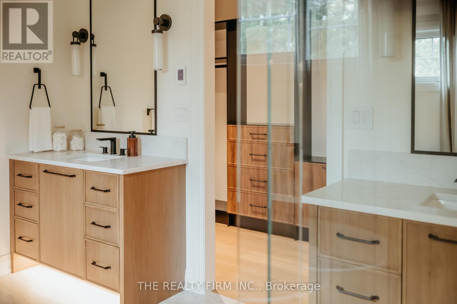 52 Royal Crescent, Southwold, Ontario  N5P 0G5 - Photo 28 - X12936216