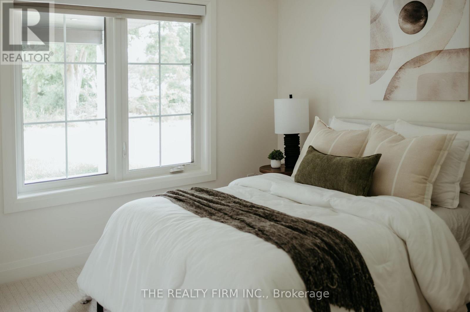 52 Royal Crescent, Southwold, Ontario  N5P 0G5 - Photo 49 - X12936216