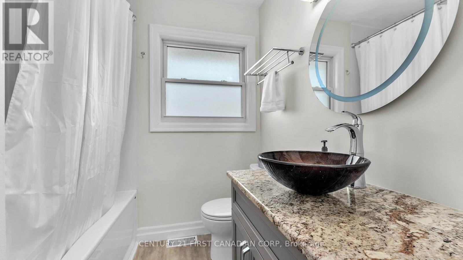 1499 North Vernon Avenue, London North, Ontario  N5X 1N7 - Photo 15 - X12936256