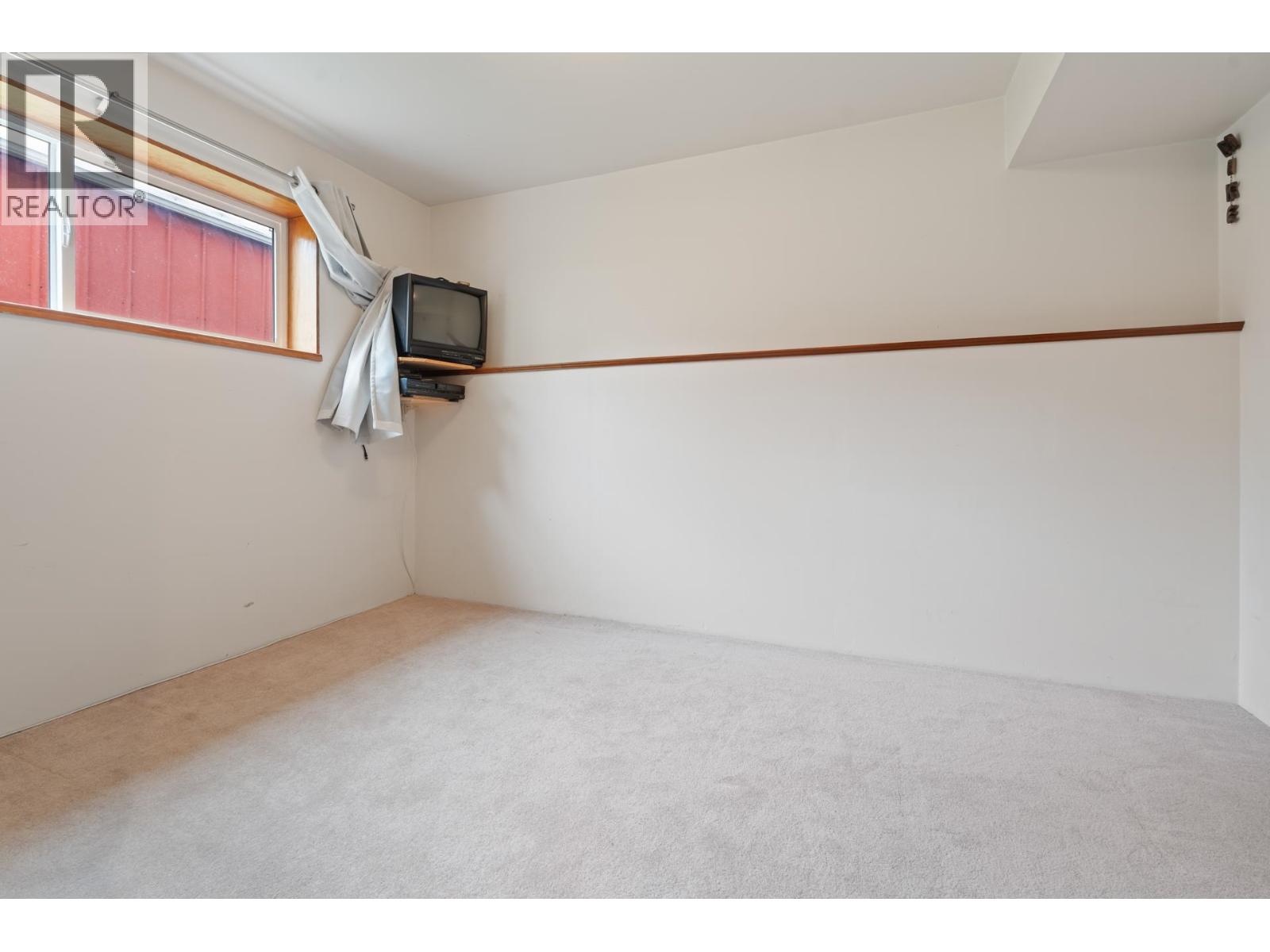 1743 Taralawn Court, Burnaby, British Columbia  V5B 3H4 - Photo 29 - R3100276