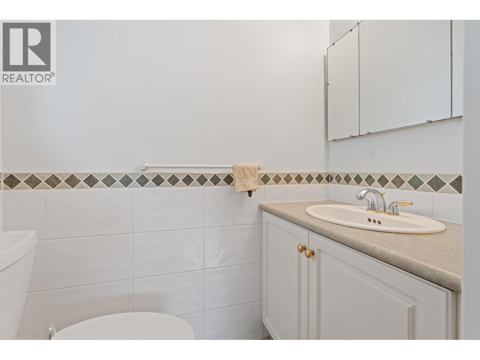 1743 Taralawn Court, Burnaby, British Columbia  V5B 3H4 - Photo 21 - R3100276