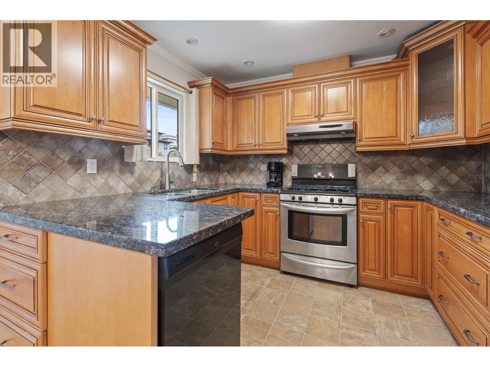 1743 Taralawn Court, Burnaby, British Columbia  V5B 3H4 - Photo 13 - R3100276