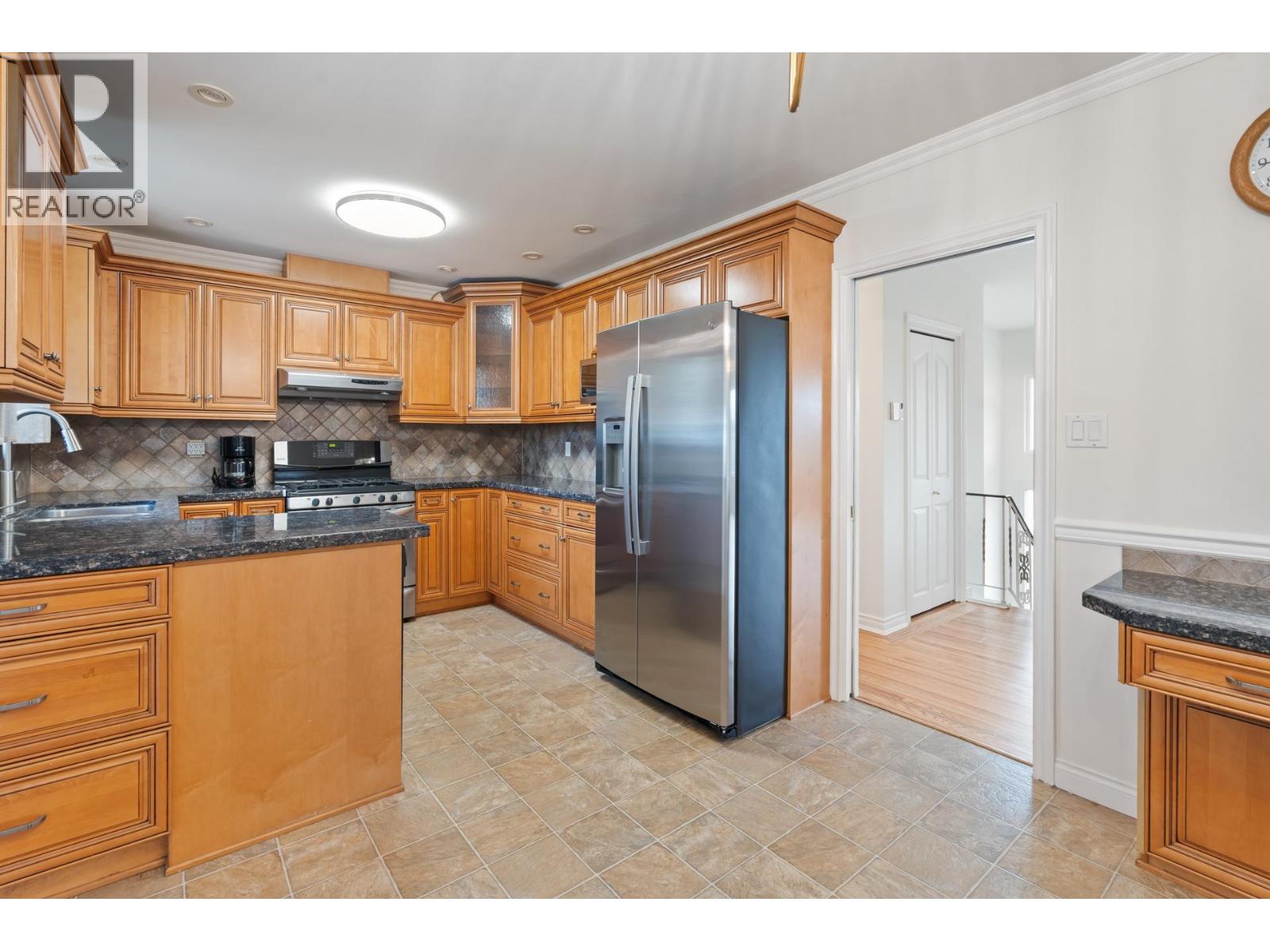 1743 Taralawn Court, Burnaby, British Columbia  V5B 3H4 - Photo 11 - R3100276