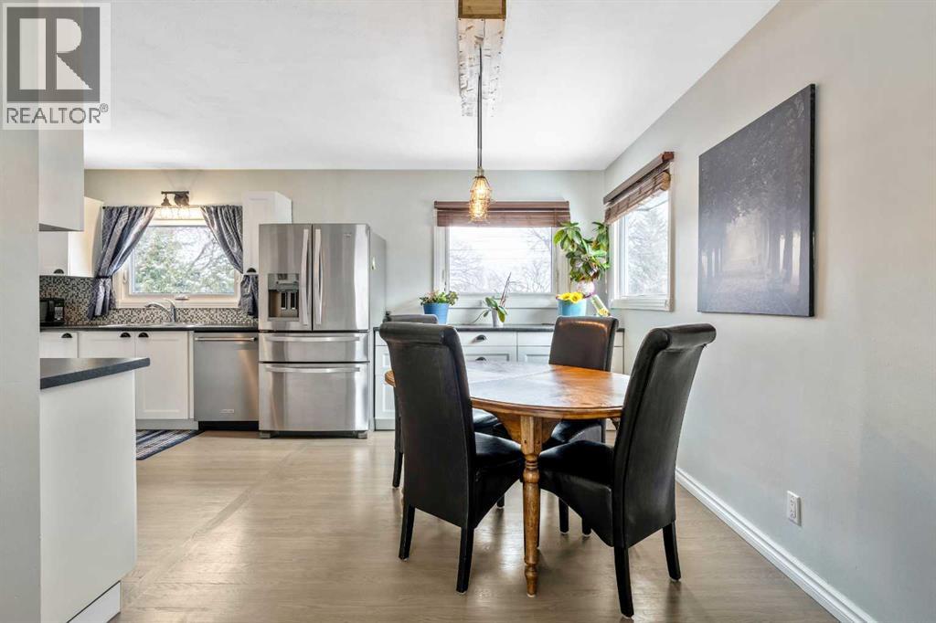 124 Lynnwood Drive Se, Calgary, Alberta  T2C 0S8 - Photo 5 - A2296485