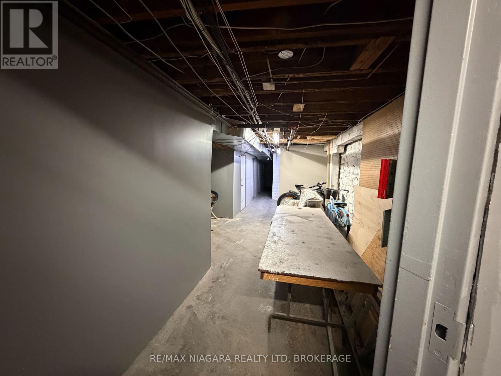 81 St. Paul Street, St. Catharines, Ontario  L2R 3M3 - Photo 27 - X12924222