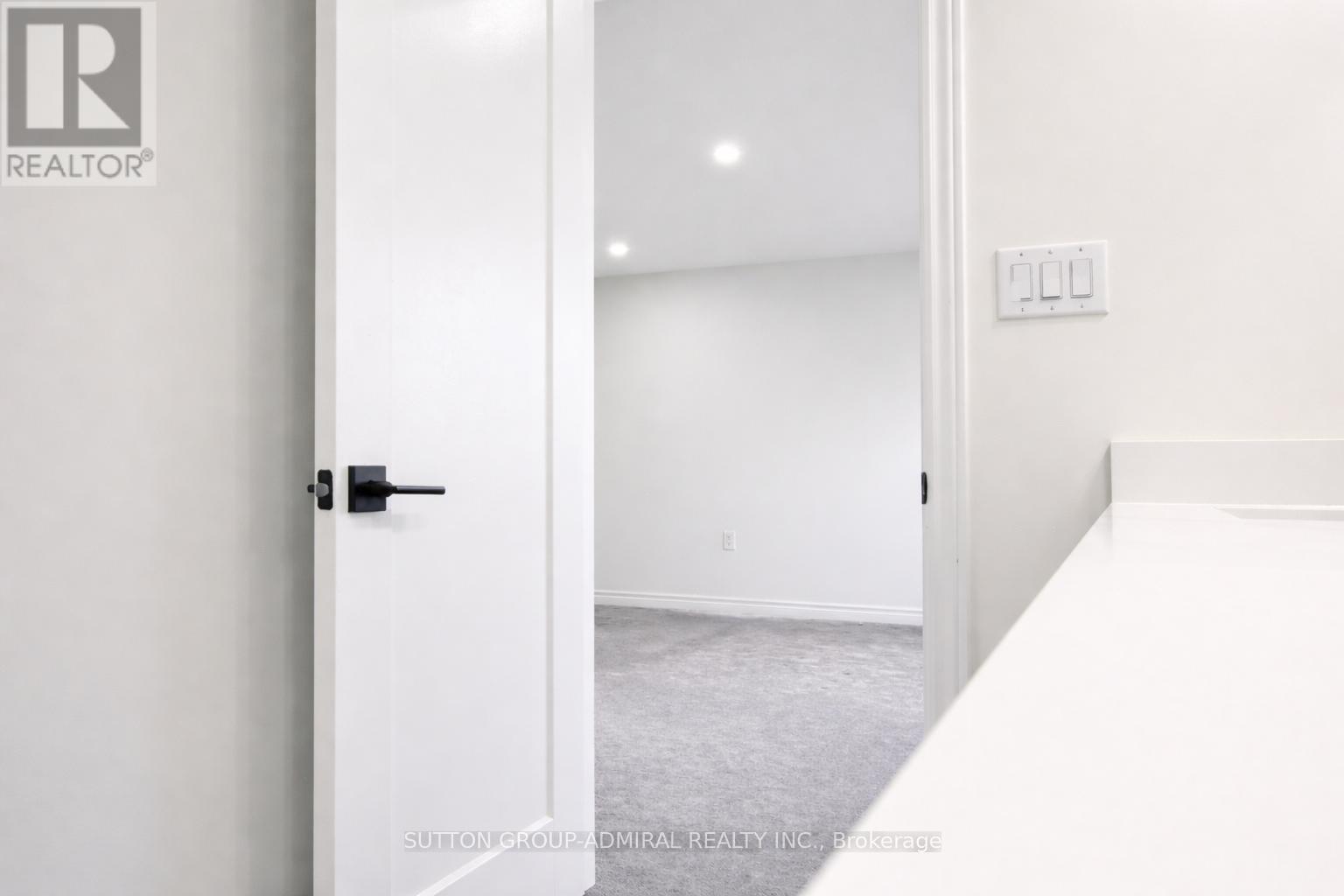 65 Barkerville Drive, Whitby, Ontario  L1P 0L8 - Photo 21 - E12936078