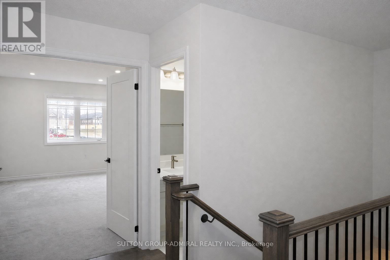 65 Barkerville Drive, Whitby, Ontario  L1P 0L8 - Photo 23 - E12936078