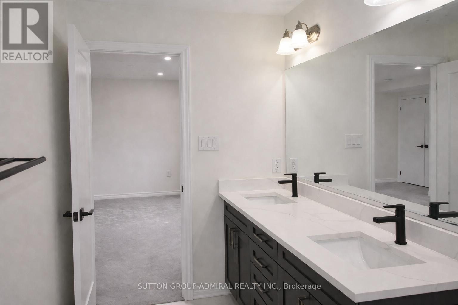 65 Barkerville Drive, Whitby, Ontario  L1P 0L8 - Photo 34 - E12936078