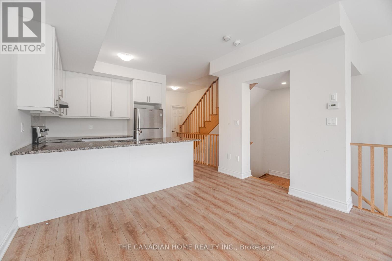 241 Danzatore Path, Oshawa, Ontario  L1L 0P9 - Photo 10 - E12936290