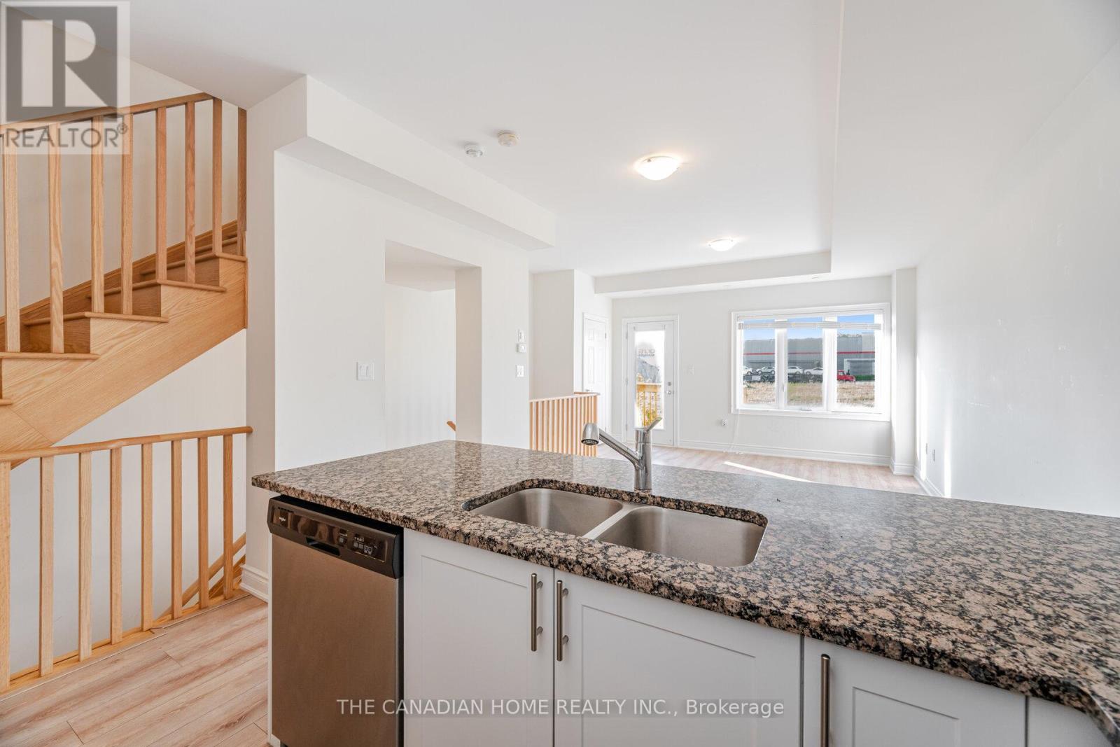 241 Danzatore Path, Oshawa, Ontario  L1L 0P9 - Photo 21 - E12936290