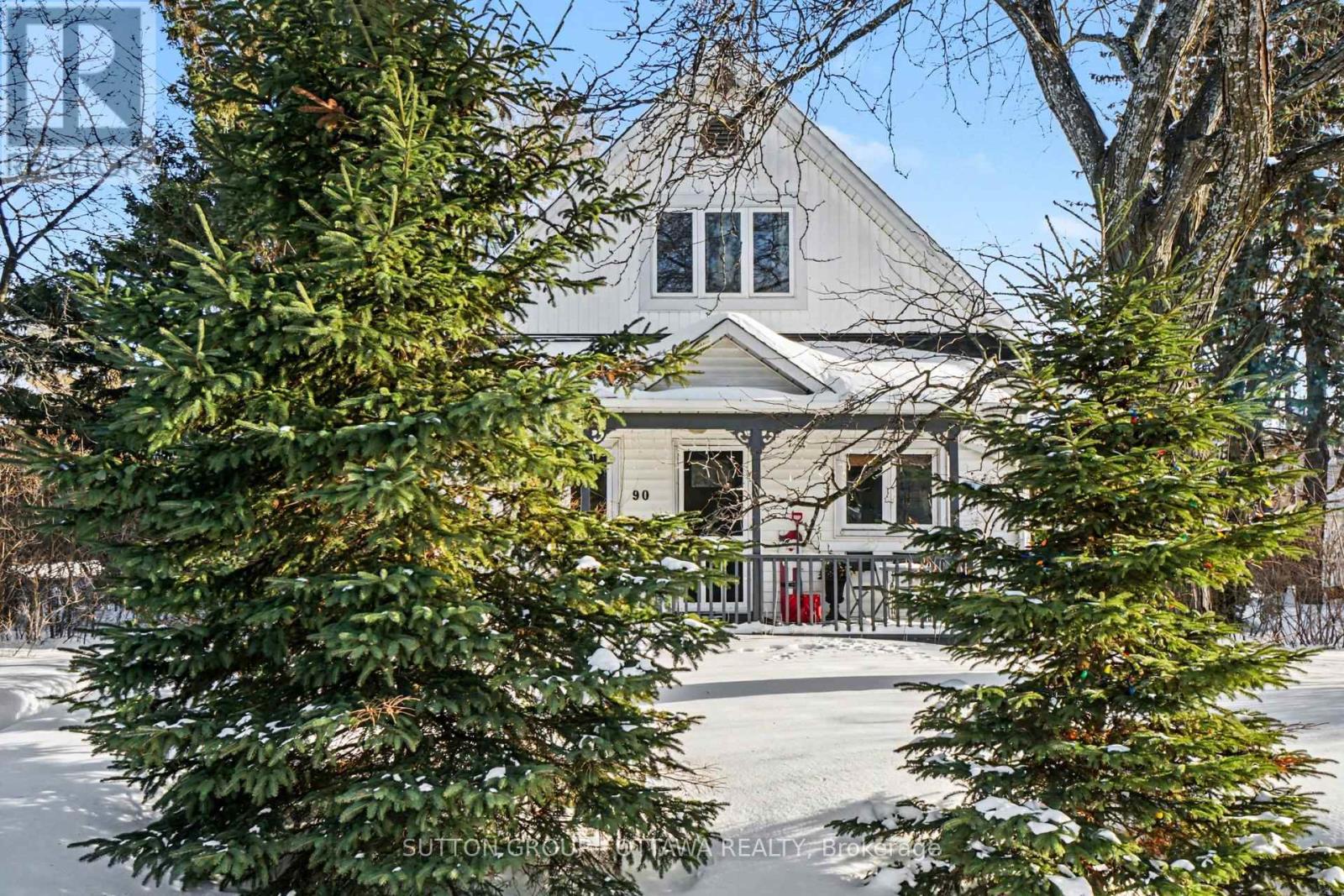 90 Withrow Avenue, Ottawa, Ontario  K2G 2J5 - Photo 2 - X12936084