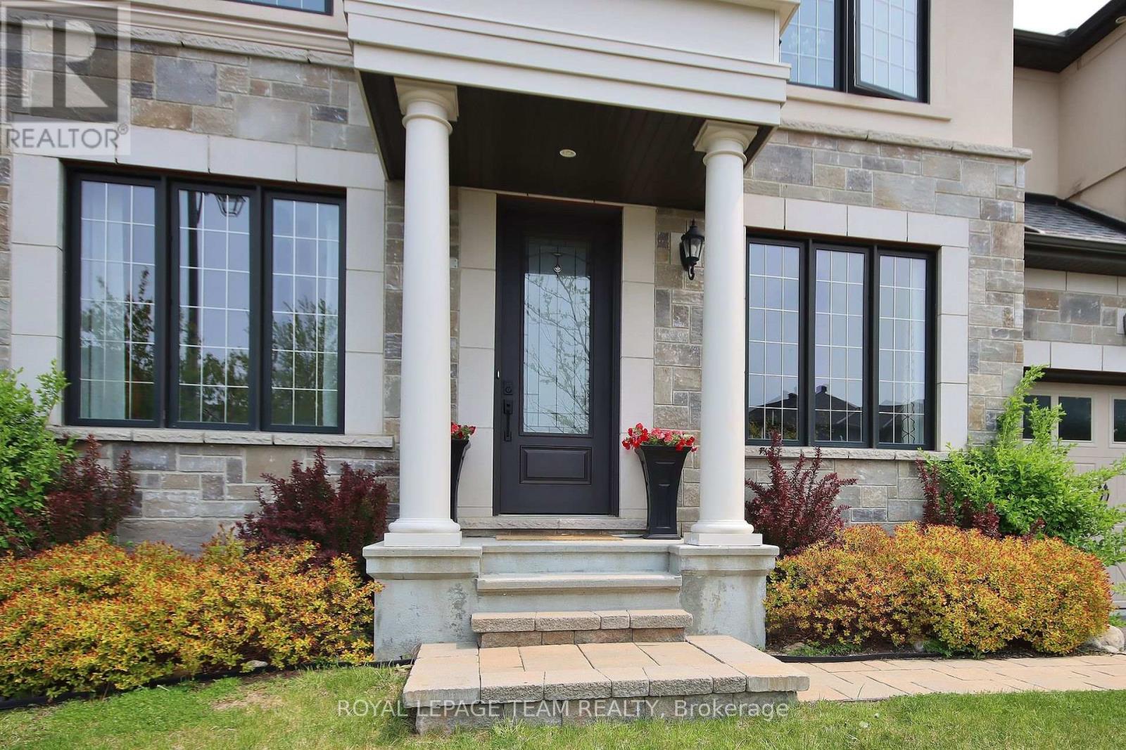 321 Trestle Street, Ottawa, Ontario  K4M 0G1 - Photo 3 - X12936086