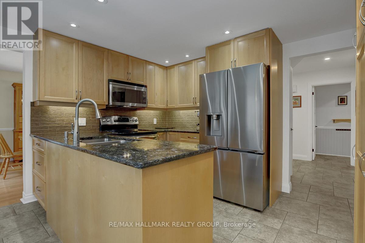 1692 Caminiti Crescent, Ottawa, Ontario  K4A 1L6 - Photo 13 - X12936142