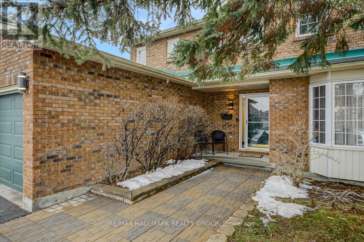 1692 Caminiti Crescent, Ottawa, Ontario  K4A 1L6 - Photo 2 - X12936142