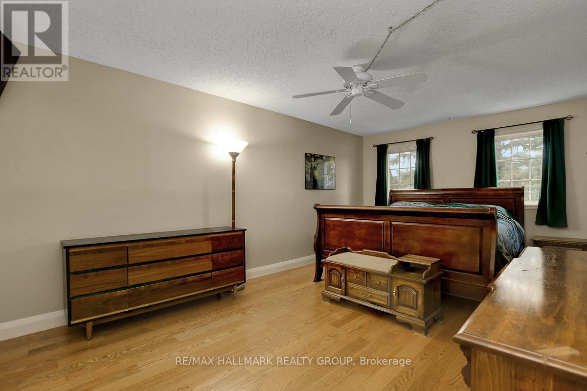 1692 Caminiti Crescent, Ottawa, Ontario  K4A 1L6 - Photo 26 - X12936142