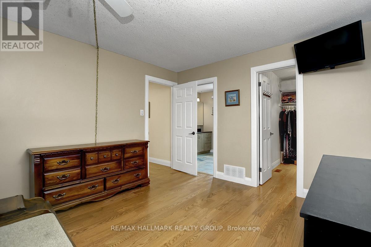 1692 Caminiti Crescent, Ottawa, Ontario  K4A 1L6 - Photo 27 - X12936142