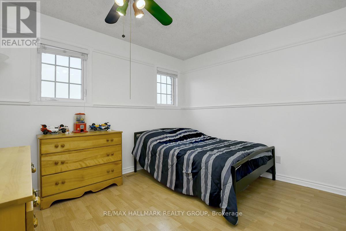 1692 Caminiti Crescent, Ottawa, Ontario  K4A 1L6 - Photo 33 - X12936142