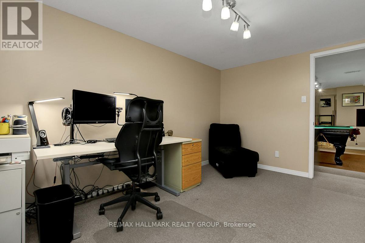 1692 Caminiti Crescent, Ottawa, Ontario  K4A 1L6 - Photo 43 - X12936142