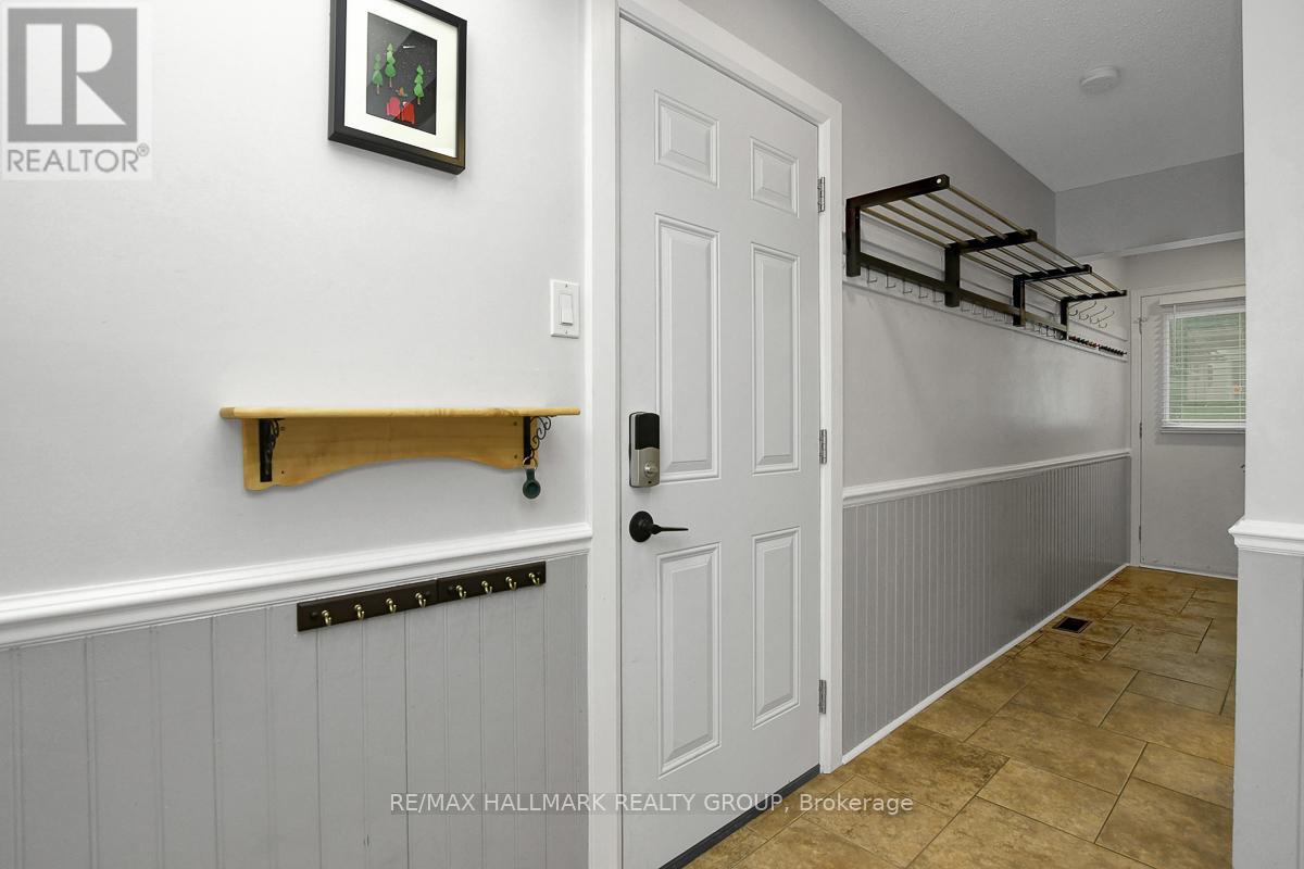 1692 Caminiti Crescent, Ottawa, Ontario  K4A 1L6 - Photo 5 - X12936142