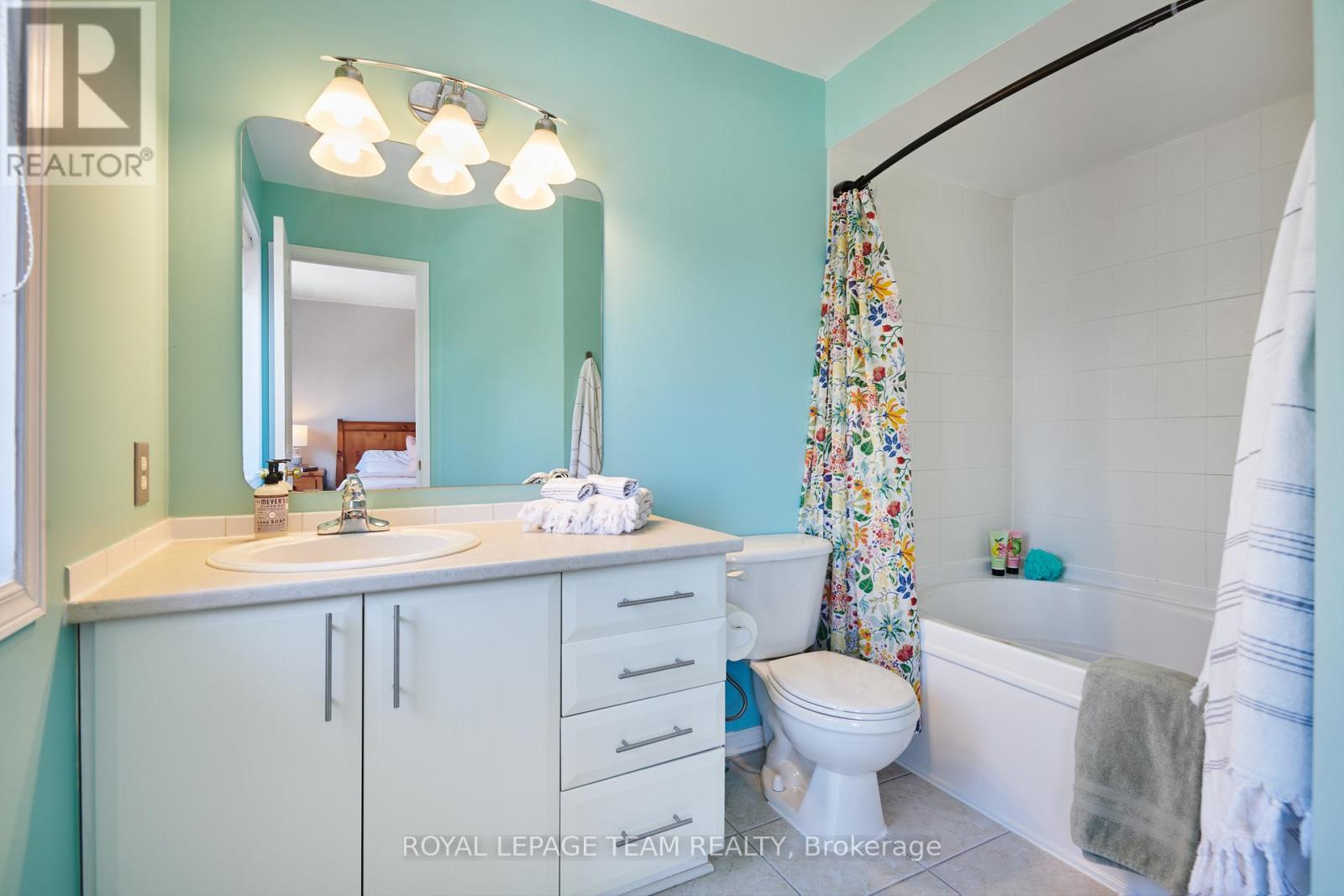 228 Latchford Road, Ottawa, Ontario  K1Z 1B9 - Photo 27 - X12936166