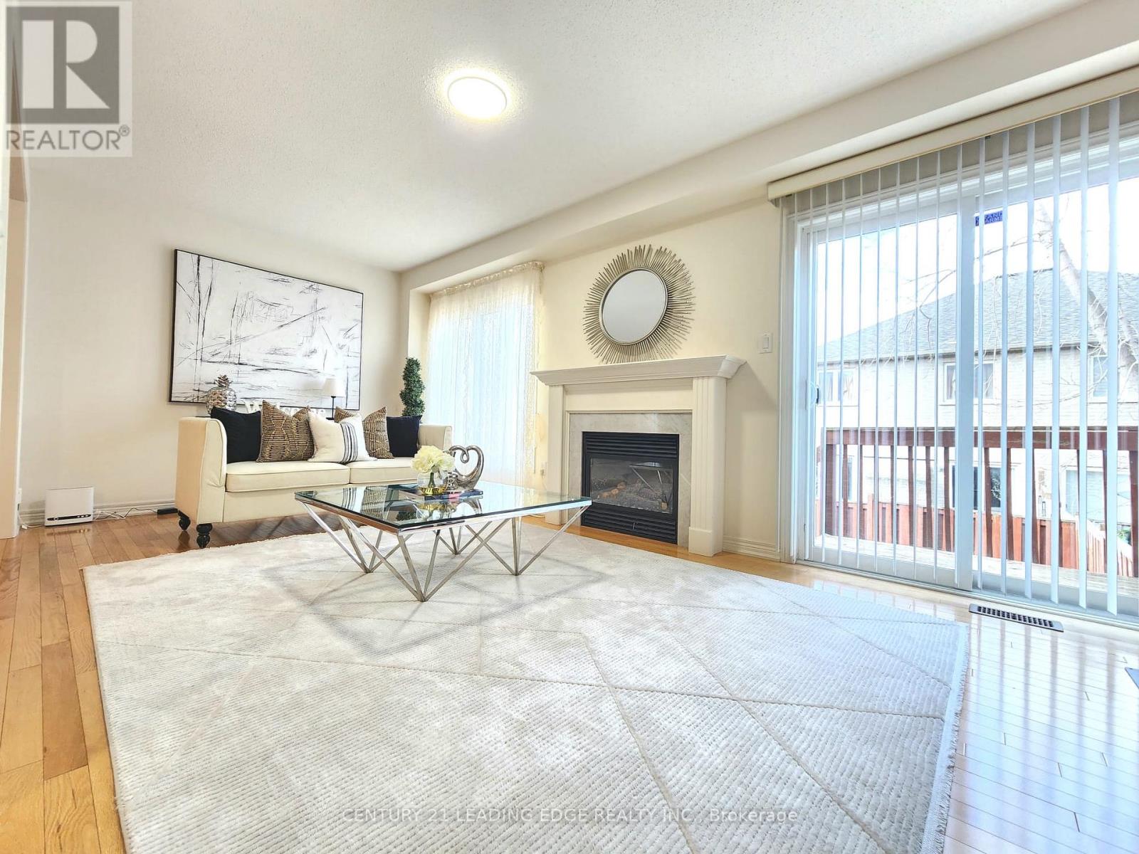 93 Treasure Hill Road, Vaughan, Ontario  L6A 0A6 - Photo 8 - N12936098