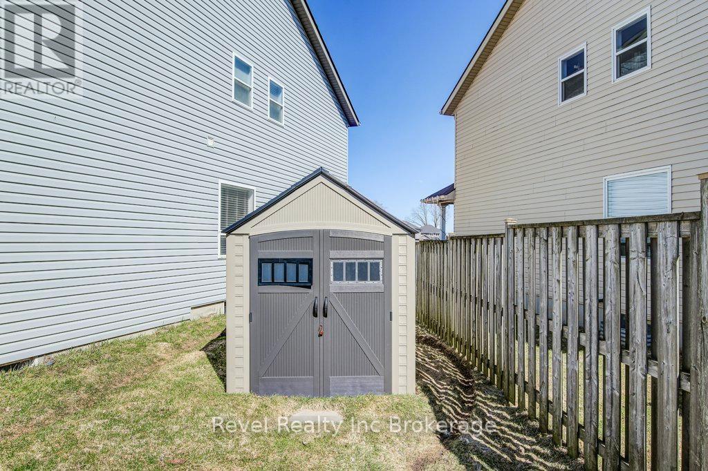 733 Southwood Way, South-West Oxford, Ontario N4V 1G5 - Photo 30 - X12936336